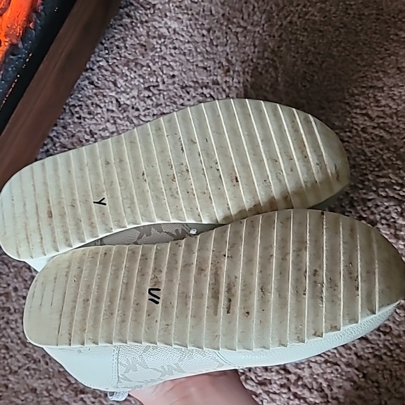 Michael Kors sneakers mk sneakers Michael kors size 3 sneakers mk sneakers Mk - Picture 16 of 16